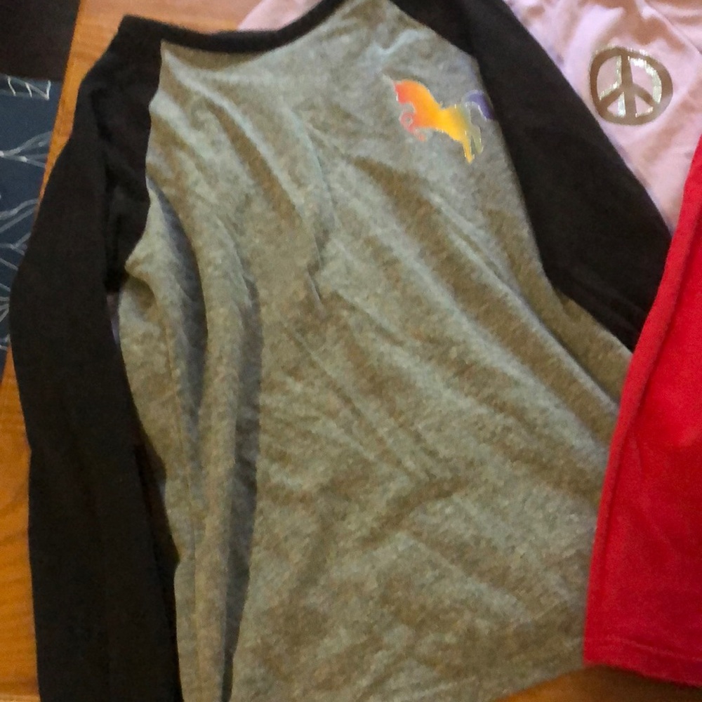 3 long sleeve shirts. 5t good condition